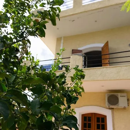 Apartment Bright Studio Near The Beach With Balcony #3 Gazi