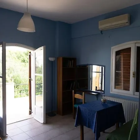 Bright Studio Near The Beach With Balcony #3 Apartment Gazi