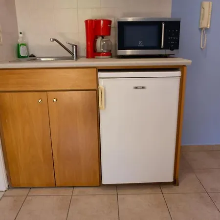 Bright Studio Near The Beach With Balcony #3 Apartment Gazi