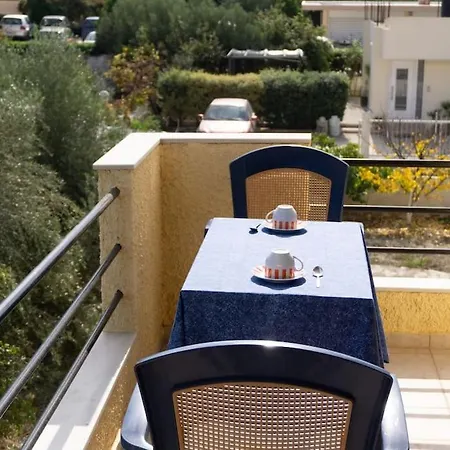 Bright Studio Near The Beach With Balcony #3 Apartment Gazi